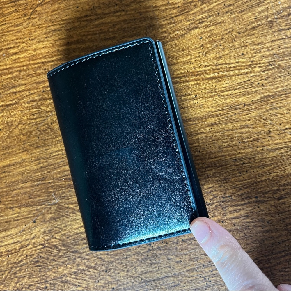 NWOT Black Wallet